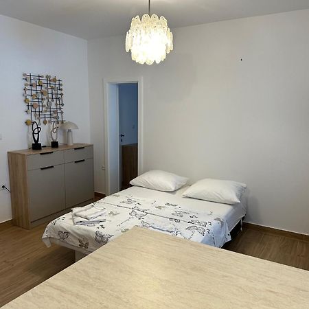 Apartmani Svemir Drage Luaran gambar