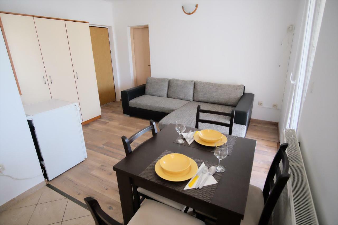 Apartmani Svemir Drage Luaran gambar