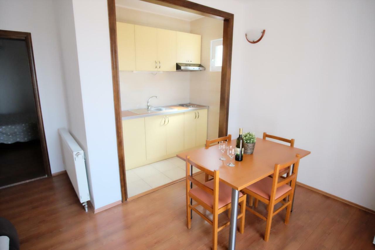Apartmani Svemir Drage Luaran gambar