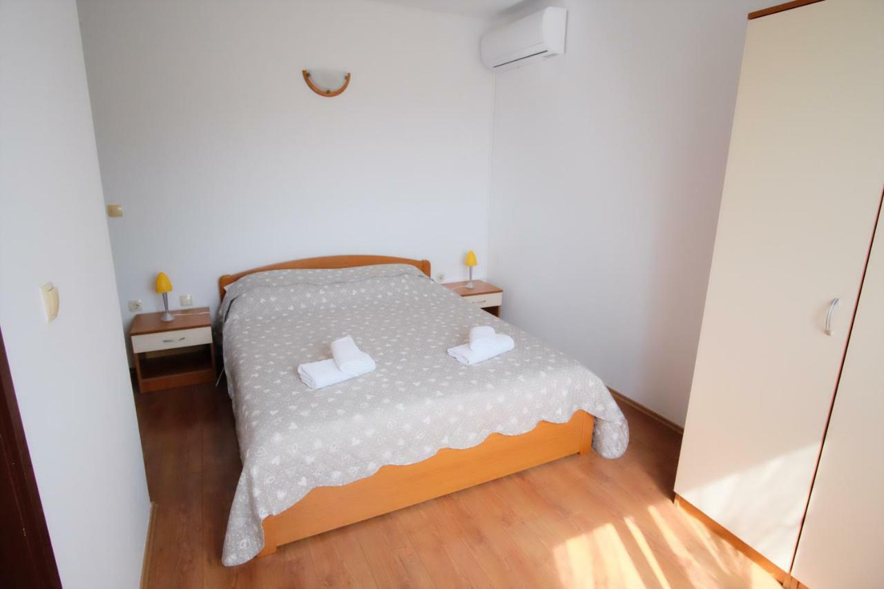 Apartmani Svemir Drage Luaran gambar