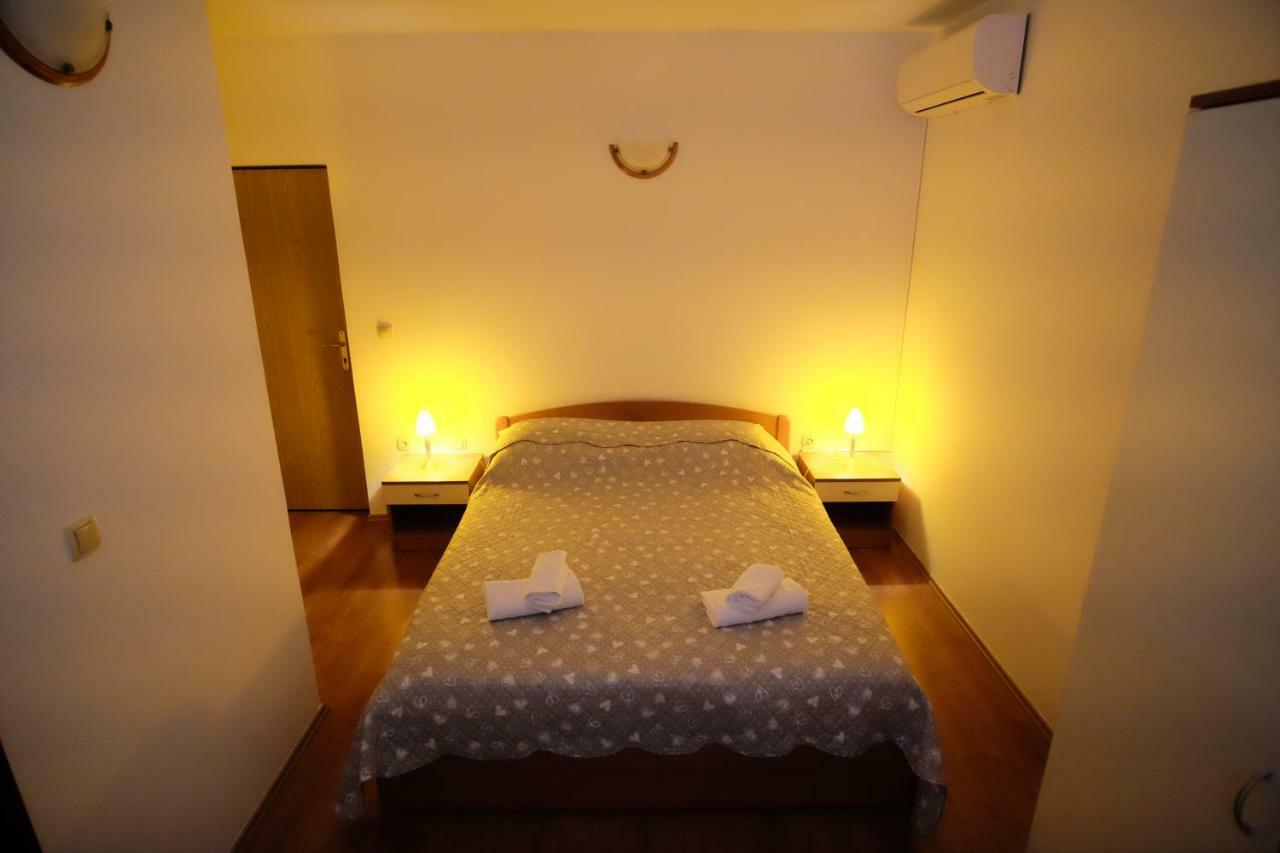 Apartmani Svemir Drage Luaran gambar
