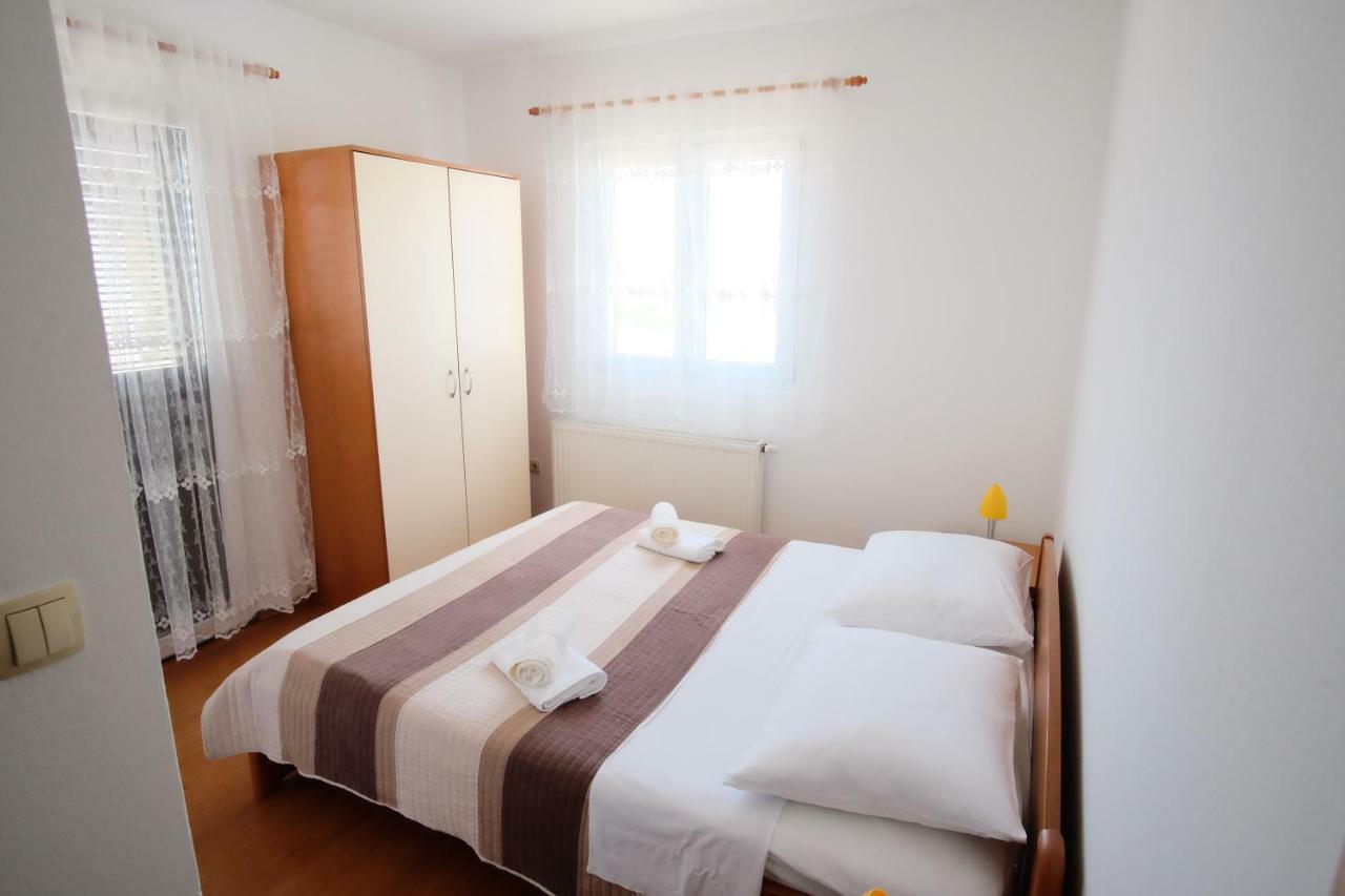 Apartmani Svemir Drage Luaran gambar
