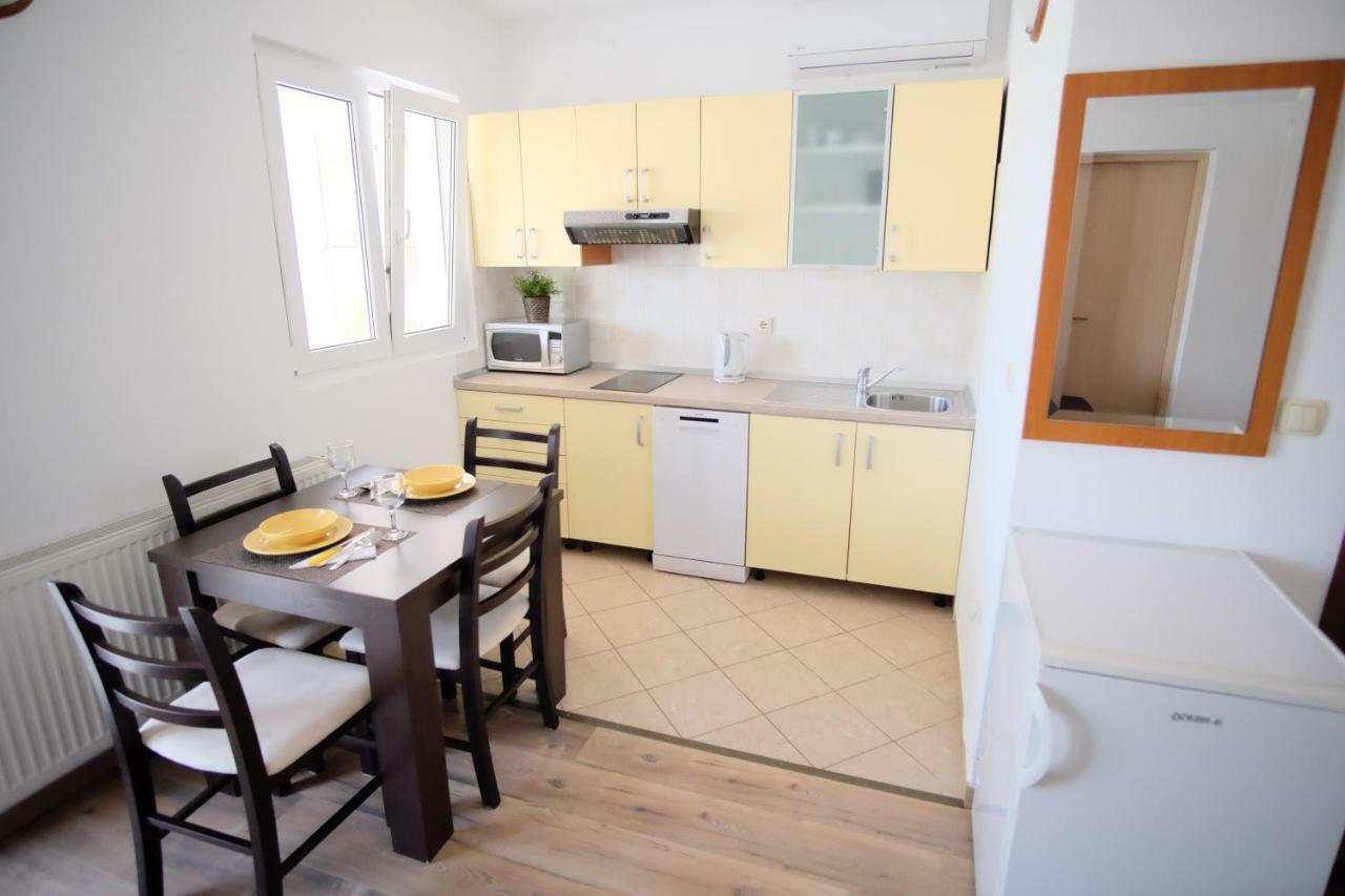 Apartmani Svemir Drage Luaran gambar