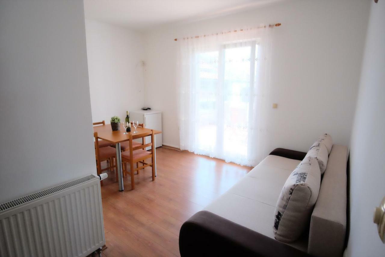 Apartmani Svemir Drage Luaran gambar
